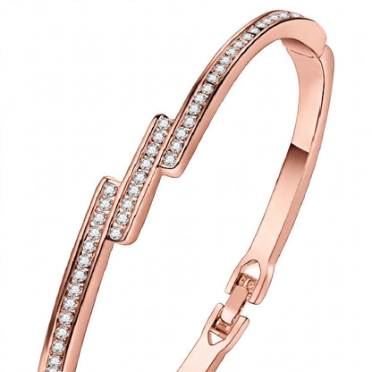 18K White Gold Diamond Staggered Bypass Bangle Bracelet — Brilliant Pavé Contemporary Hinged Kada