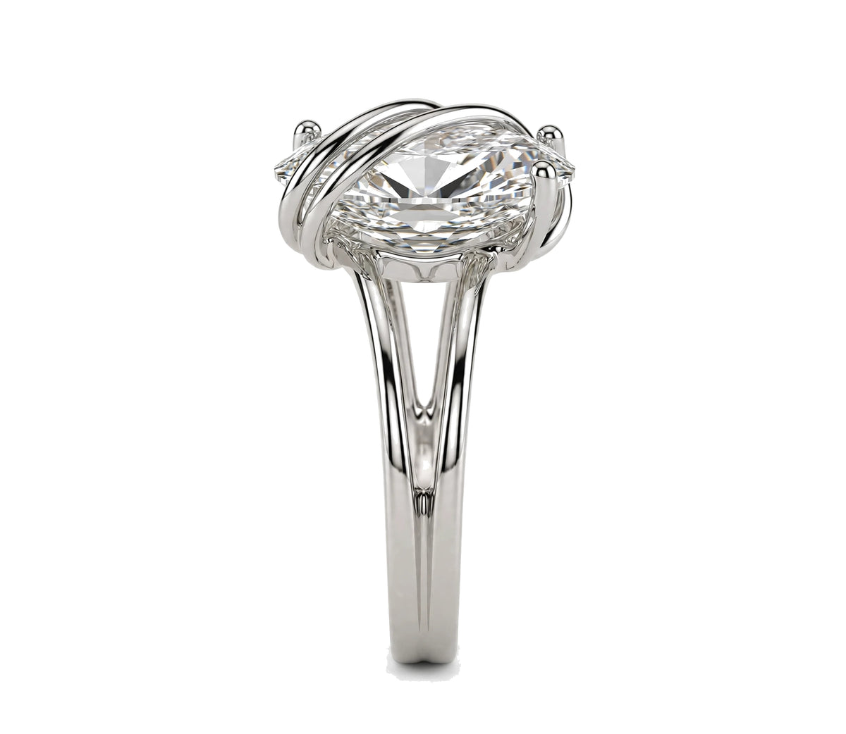 14K Yellow Gold Contemporary Split Shank Ring.
