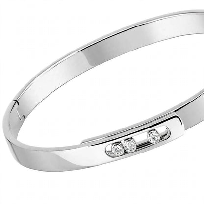 18K Yellow Gold Three-Stone Moving Diamond Bangle