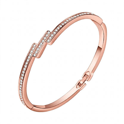 18K White Gold Diamond Staggered Bypass Bangle Bracelet — Brilliant Pavé Contemporary Hinged Kada