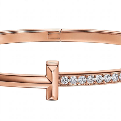 18K Yellow Gold Pavé Diamond T-Bar Hinged Bangle Bracelet