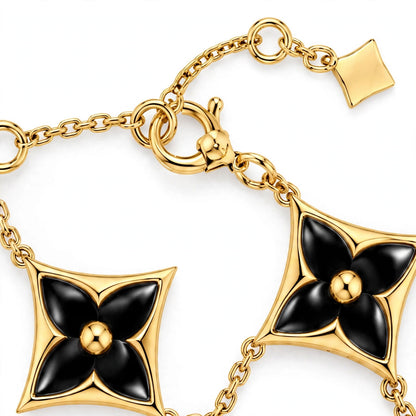Handmade Malachite Clover Bracelet In Yellow Gold