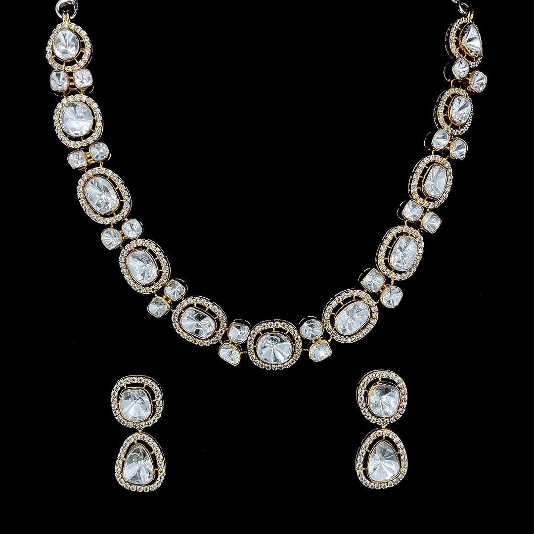 Gold-plated Polki Kundan-studded jewelry set.