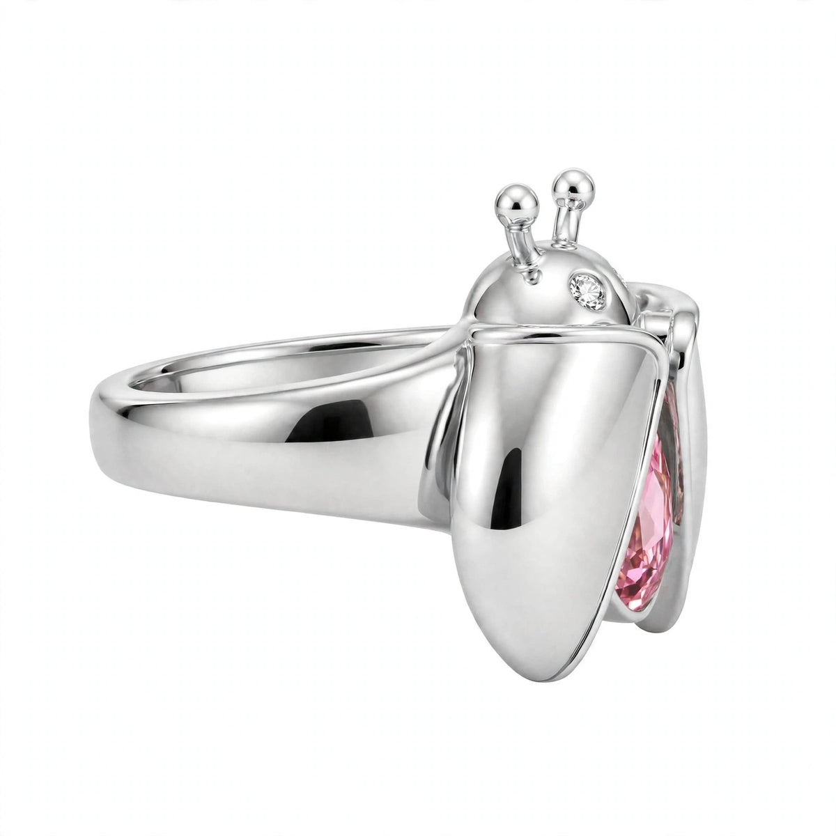 Nature-inspired ladybug cocktail ring.