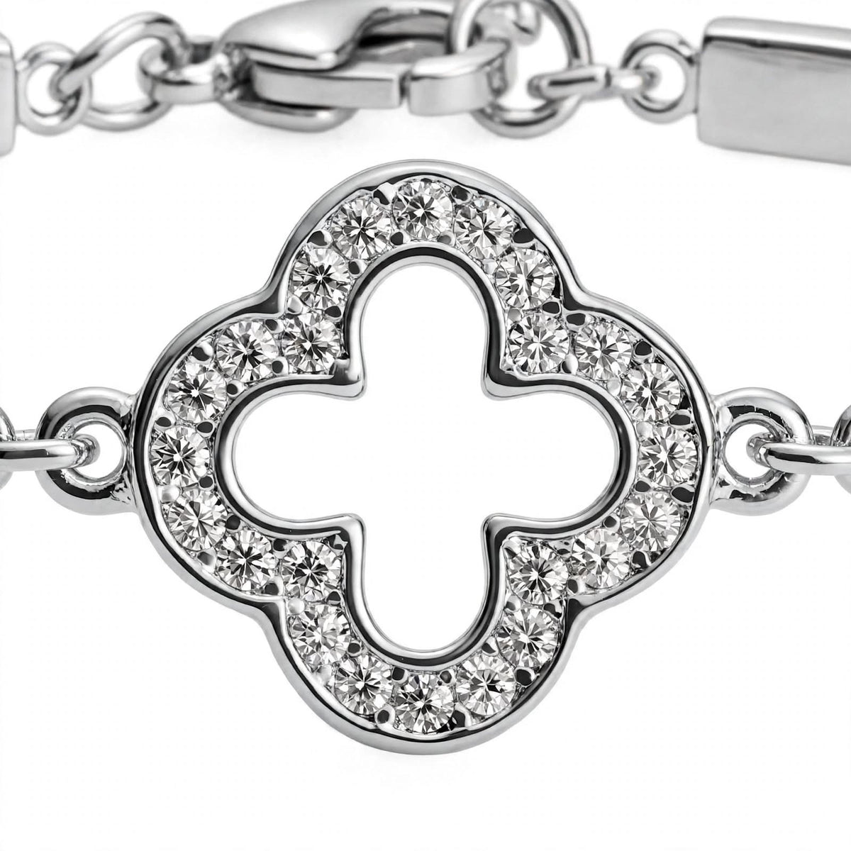 18K Yellow Gold Pavé Clover Bangle Bracelet
