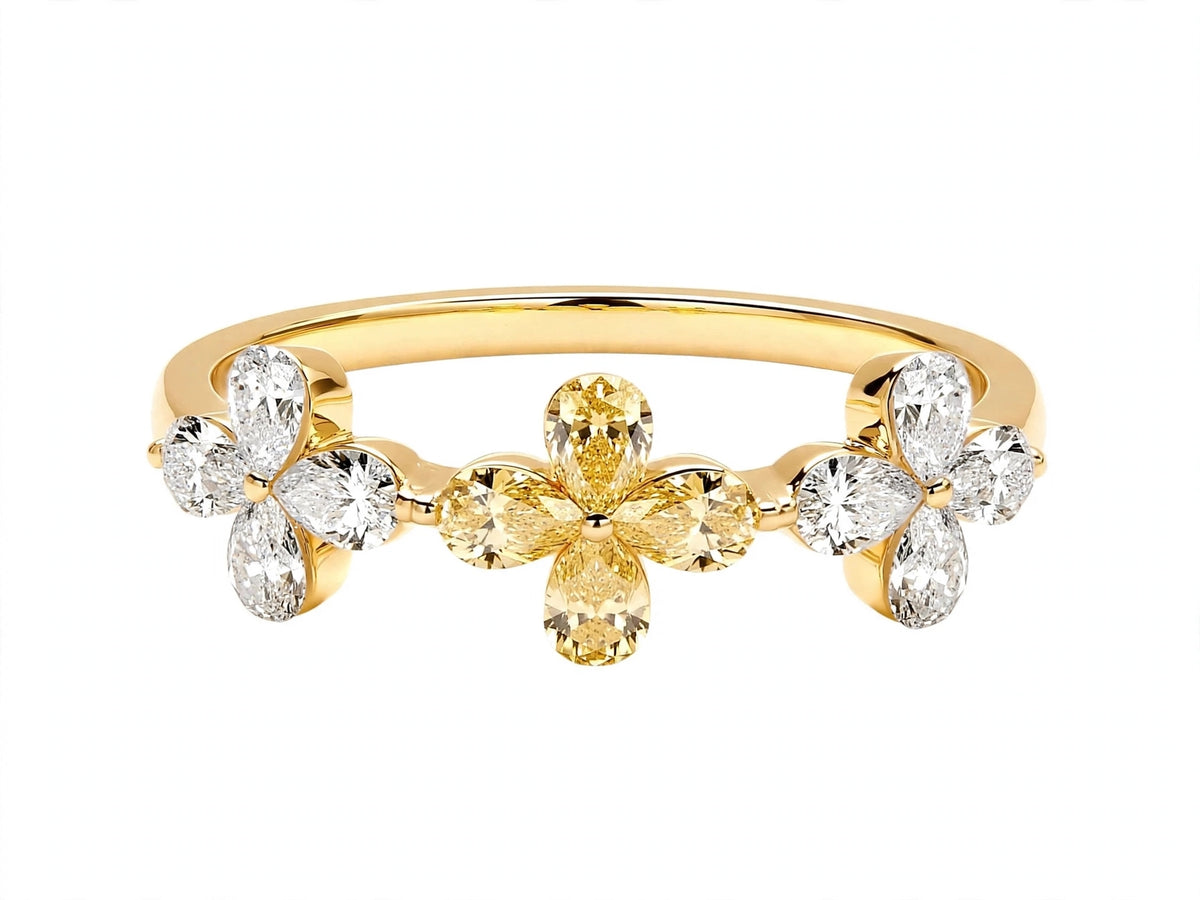 18K Yellow Gold Three-Flower Diamond Ring